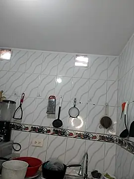 SweetAlmaa's cam snapshot