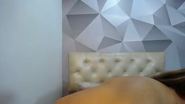 Milf-Prettyboobs's cam snapshot