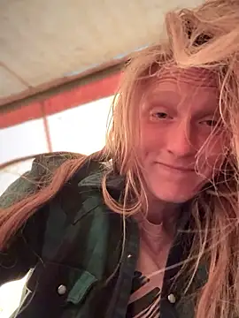 GoldenFlameGoddess's cam snapshot