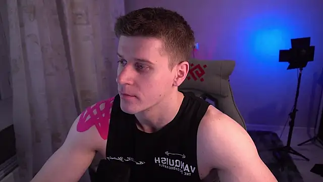 Bruno_Banani live sex cam