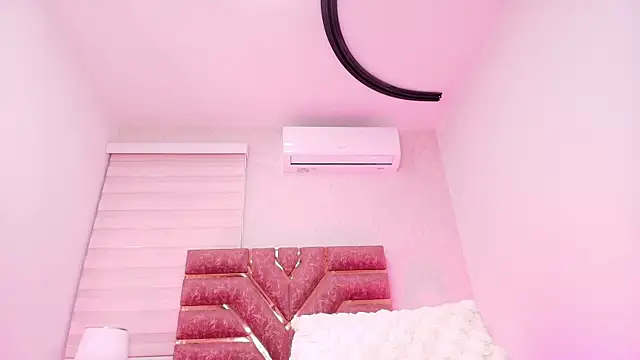 emma_madi's cam snapshot