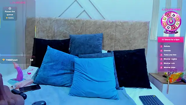 ashley__foxx_'s cam snapshot