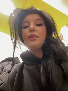 Tisha_Busty live sex cam