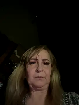 Irina2909@xh live sex cam