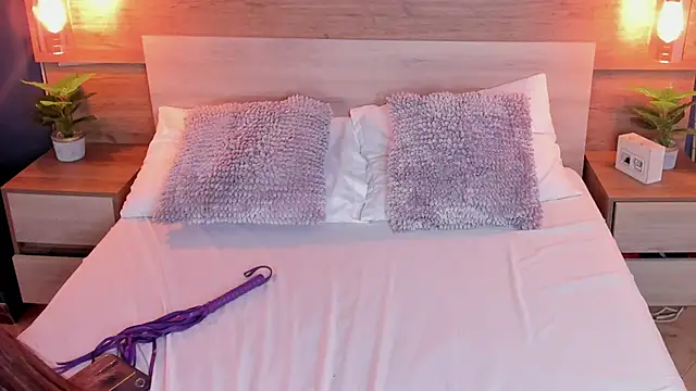 SusanAdams1's cam snapshot