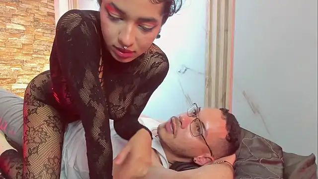 Aron_and_molly live sex cam