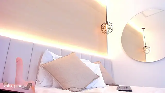 valerysantos_'s cam snapshot