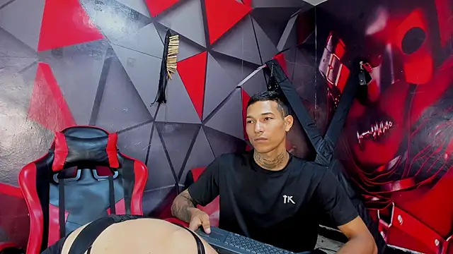 Hana_and_Zeta live sex cam