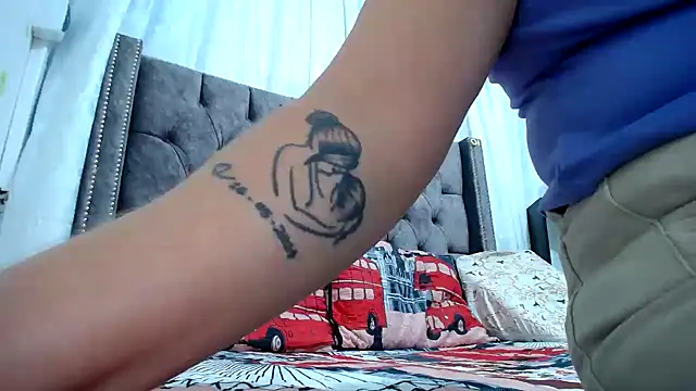 ANA-BULLOCK- live sex cam