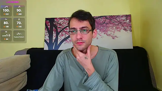 HungEddy live sex cam