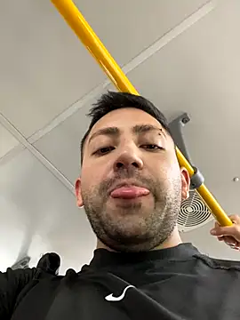 JuanZapata33 live sex cam