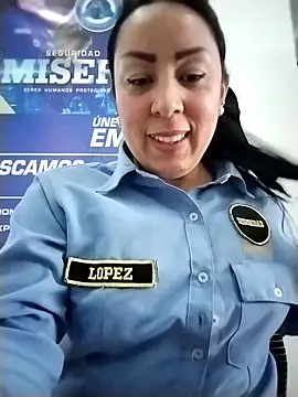 CRISTAL__11's cam snapshot