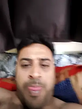 ITZ_GURU live sex cam