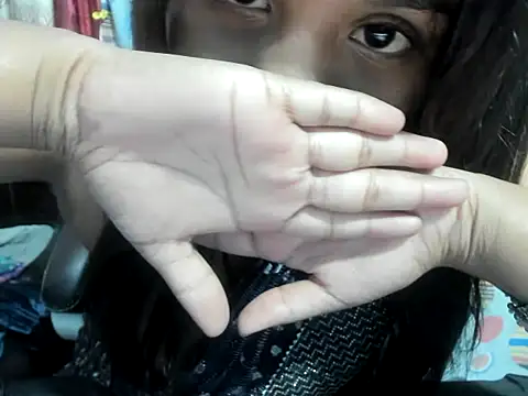 Queen_Bhanu's cam snapshot