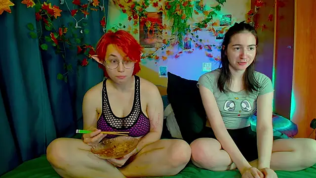 TrickyKitsune live sex cam