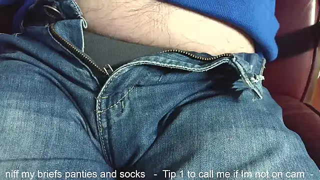 hairyandtiny live sex cam