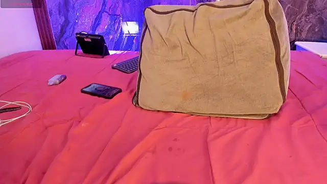 MiiaaCollinss's cam snapshot