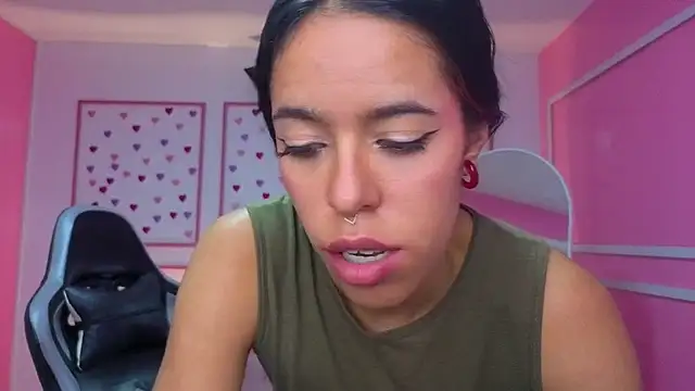 stephania_t's cam snapshot