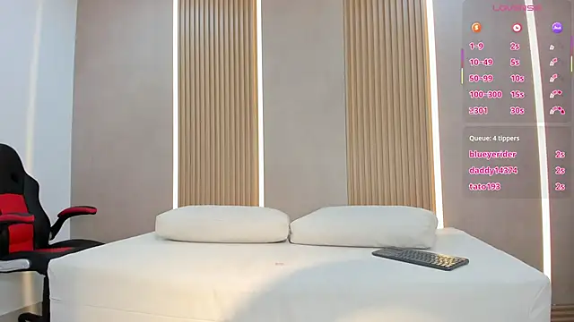 emily_kovac's cam snapshot