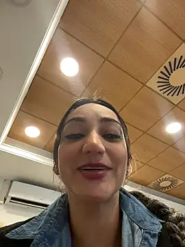 Ninabigtitied live sex cam