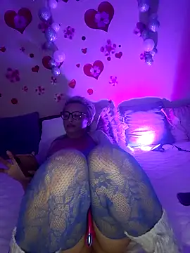 BellaBellaHot's cam snapshot