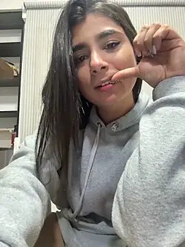 ZiaCalifa's cam snapshot