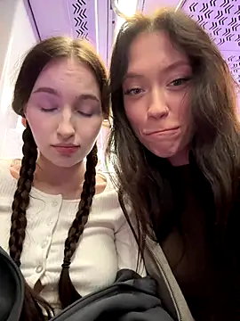 SnappyHappy's cam snapshot