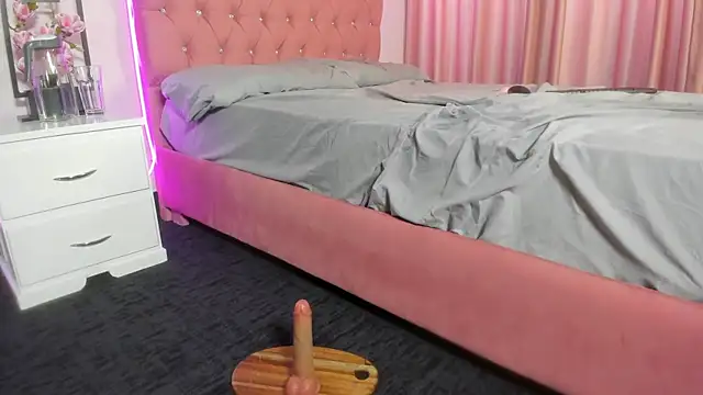 VanillaFlo's cam snapshot