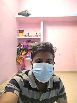 Kideyboy live sex cam