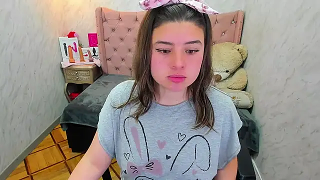 Lianngrace's cam snapshot