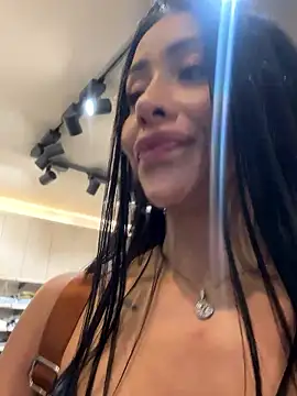 MarianaSandoval27's cam snapshot