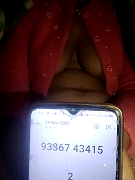 Hotty_siatar's cam snapshot