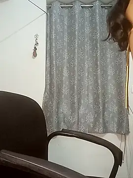 shrutee12 live sex cam