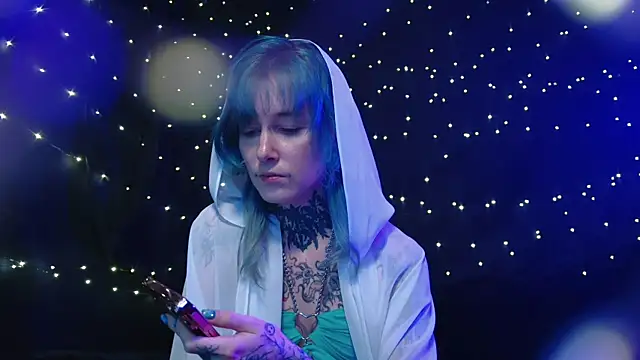 Littlespacemouse's cam snapshot