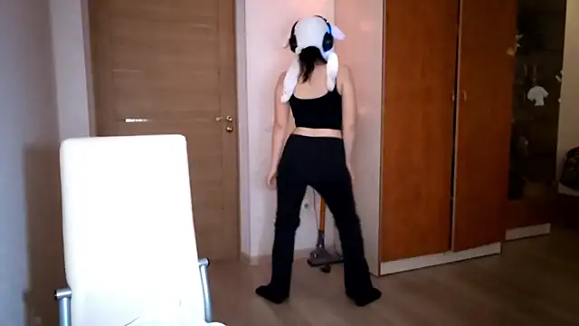 LouiseMarengo's cam snapshot