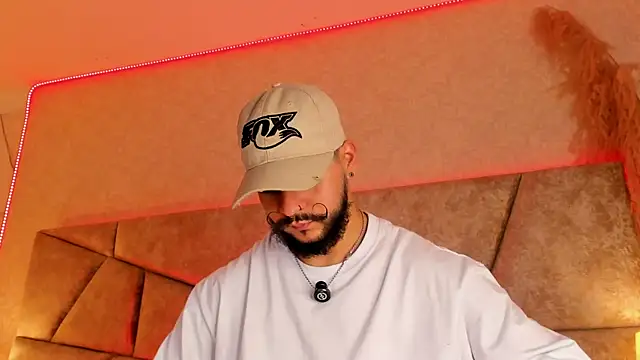 DickGriffith_'s cam snapshot