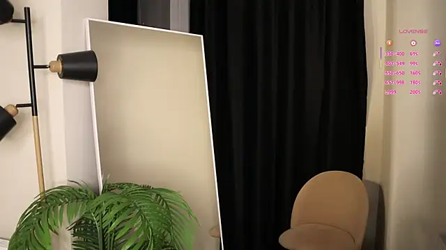 Sandy-the-Squirrel live sex cam