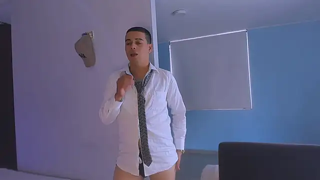 Daniel_De_la_rose's cam snapshot