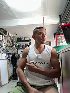 Paul22cm- live sex cam