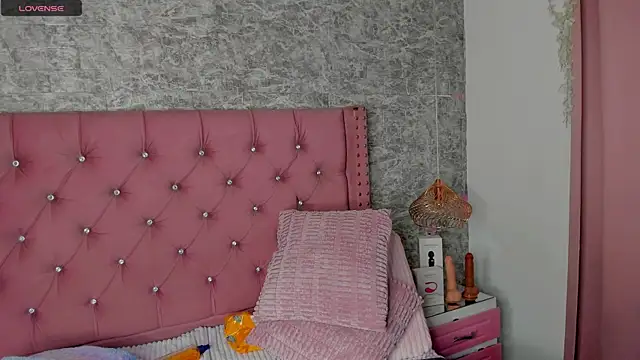 Mia_Jansen live sex cam