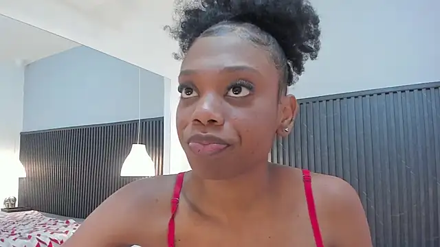 Aisha_Loren's cam snapshot