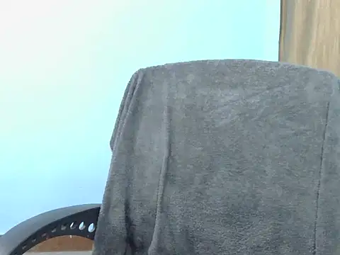 roja-1's cam snapshot