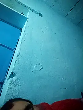 Chinki_pande's cam snapshot