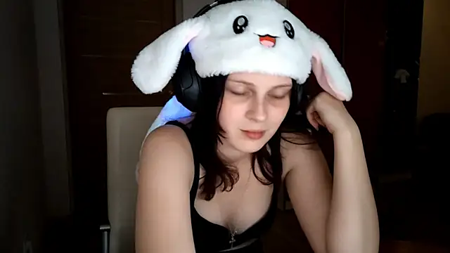 LouiseMarengo's cam snapshot