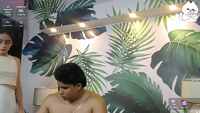 swara_and_sweta_ live sex cam