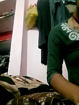 Hot-yuo84's cam snapshot