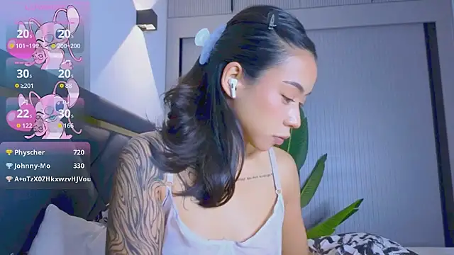 Mia_Tin's cam snapshot