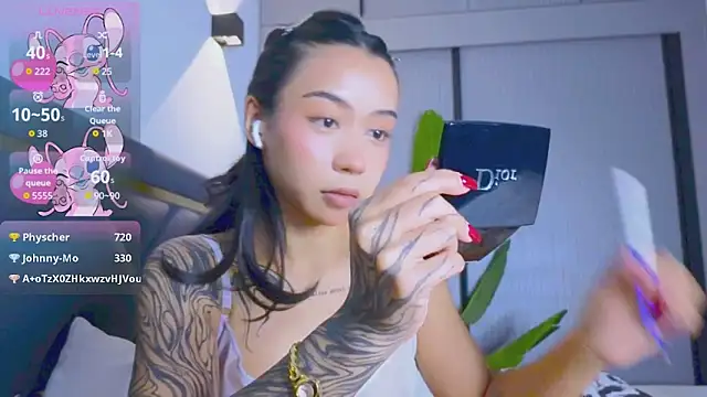 Mia_Tin's cam snapshot