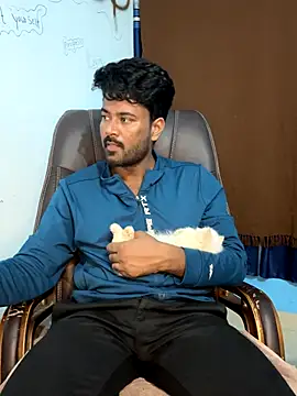 MeekBatgirl's cam snapshot