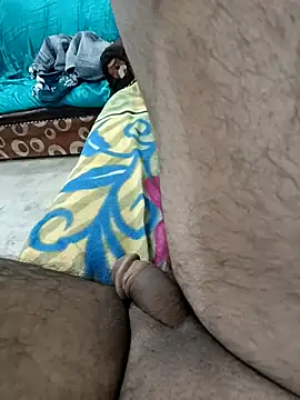 HOT-CPL-11's cam snapshot